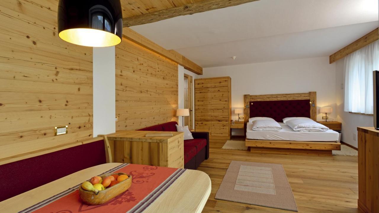 Garni Hotel Rosengarten B&B 塞尔瓦迪加尔代纳山谷 外观 照片
