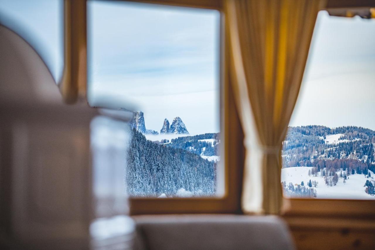 Garni Hotel Rosengarten B&B 塞尔瓦迪加尔代纳山谷 外观 照片