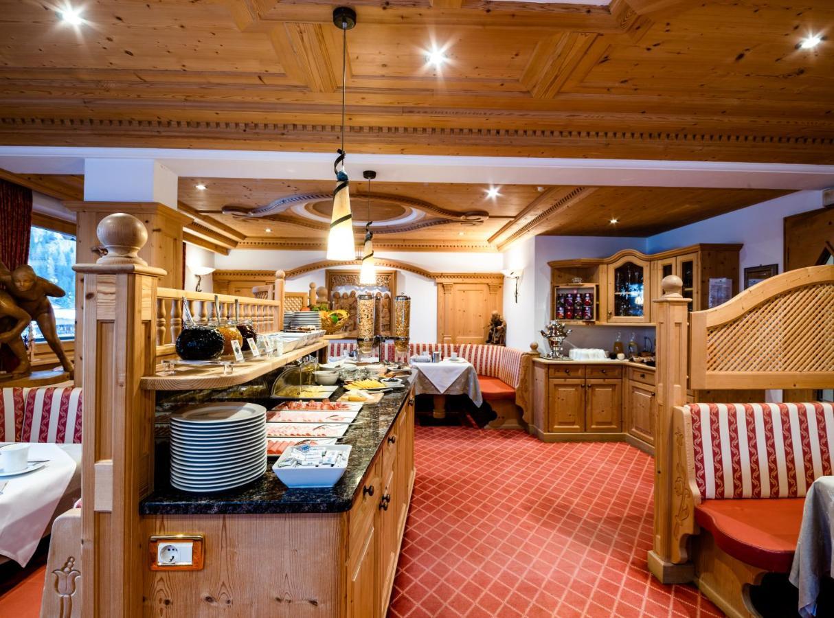 Garni Hotel Rosengarten B&B 塞尔瓦迪加尔代纳山谷 外观 照片