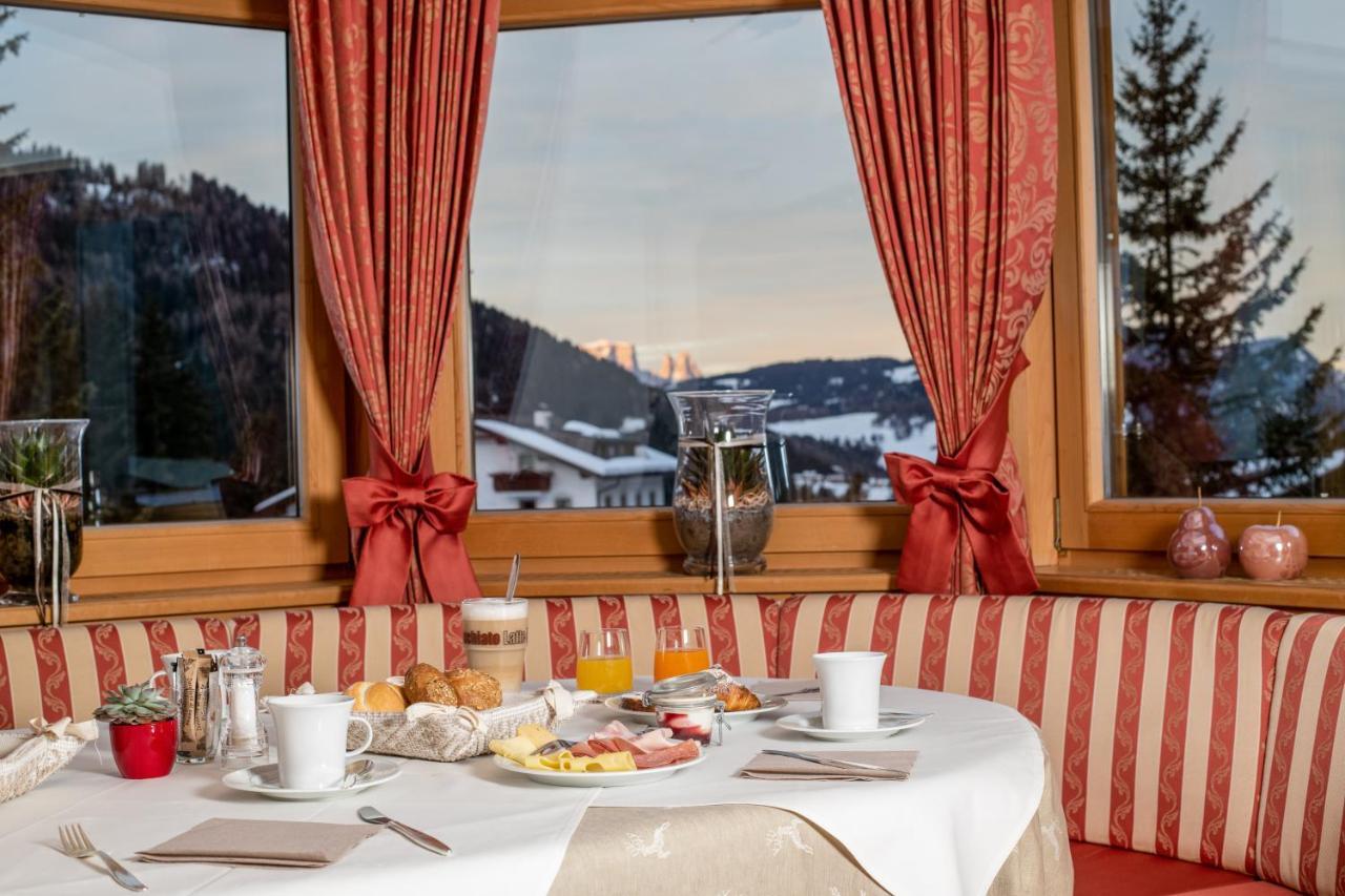 Garni Hotel Rosengarten B&B 塞尔瓦迪加尔代纳山谷 外观 照片