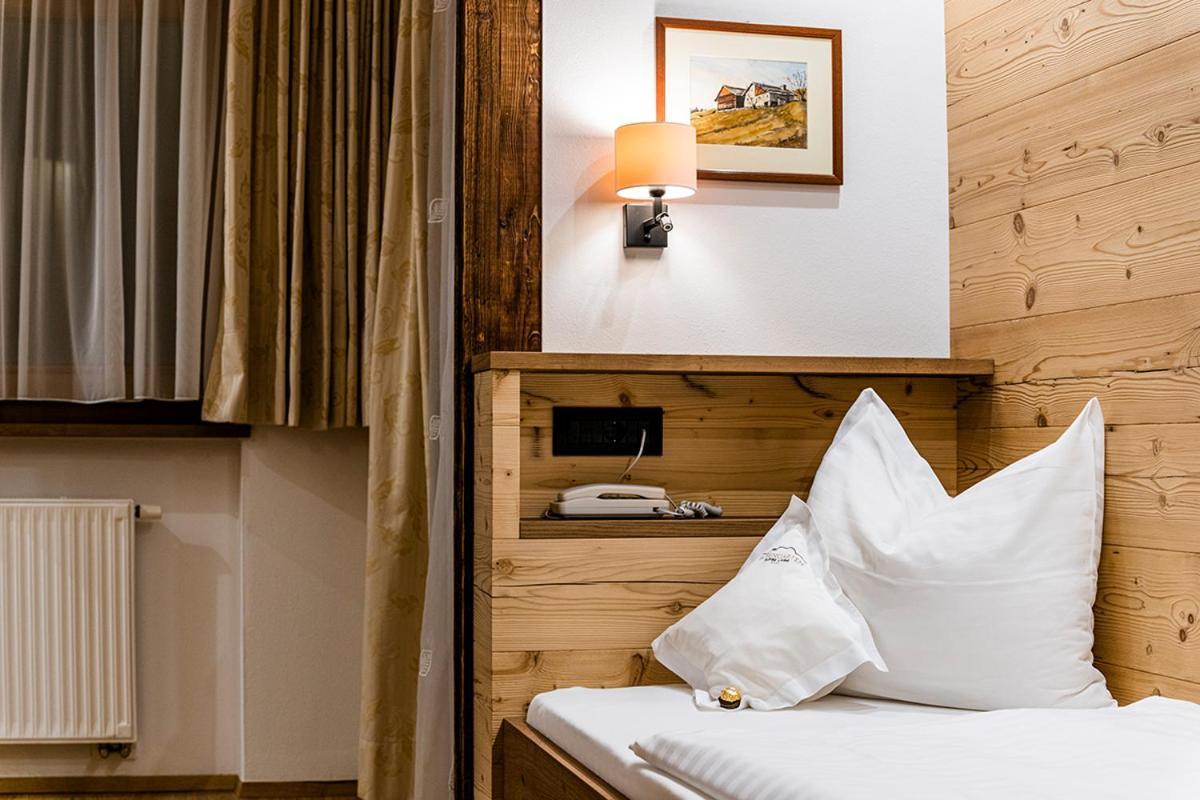 Garni Hotel Rosengarten B&B 塞尔瓦迪加尔代纳山谷 外观 照片