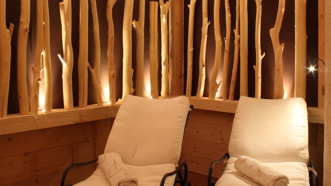 Garni Hotel Rosengarten B&B 塞尔瓦迪加尔代纳山谷 外观 照片