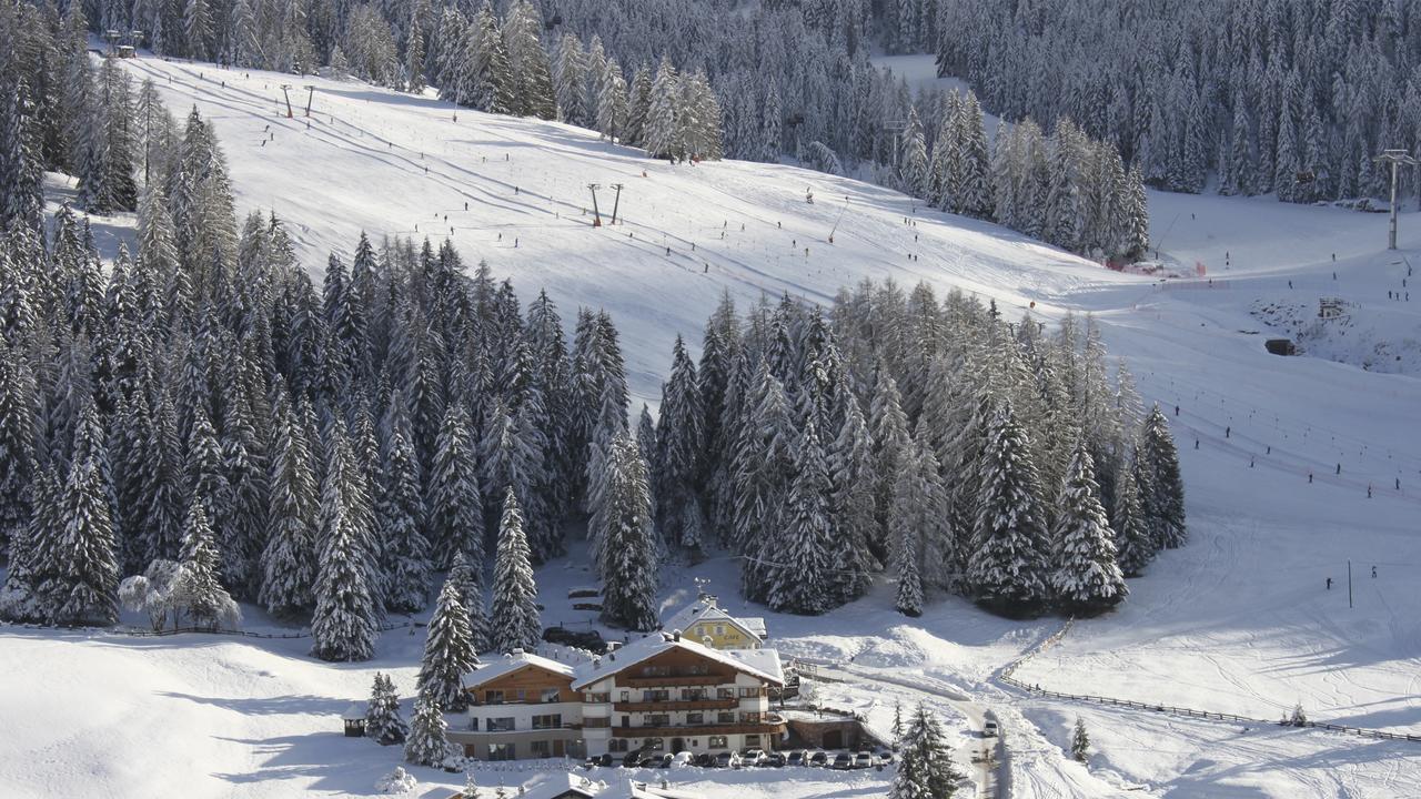 Garni Hotel Rosengarten B&B 塞尔瓦迪加尔代纳山谷 外观 照片