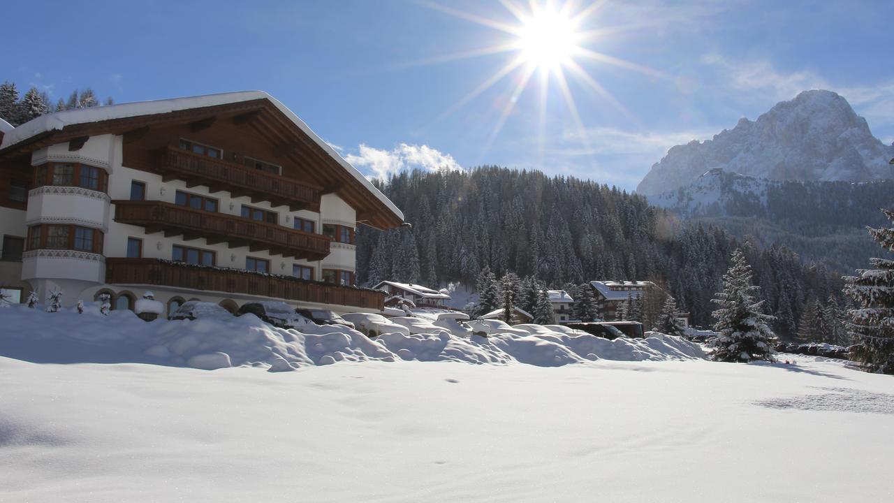 Garni Hotel Rosengarten B&B 塞尔瓦迪加尔代纳山谷 外观 照片
