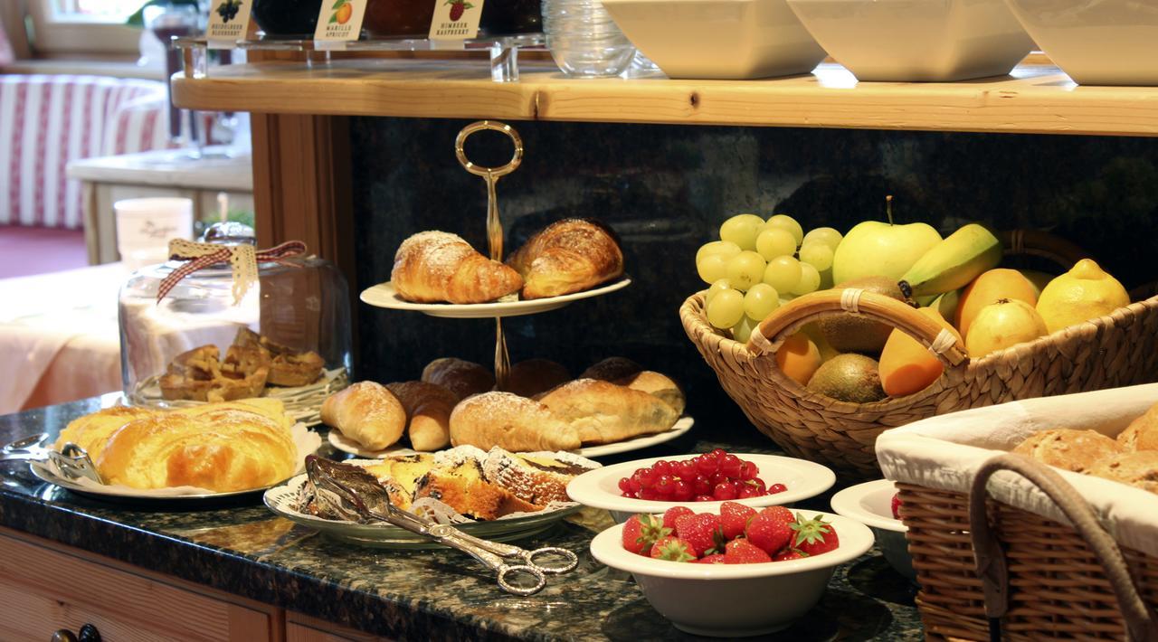 Garni Hotel Rosengarten B&B 塞尔瓦迪加尔代纳山谷 外观 照片